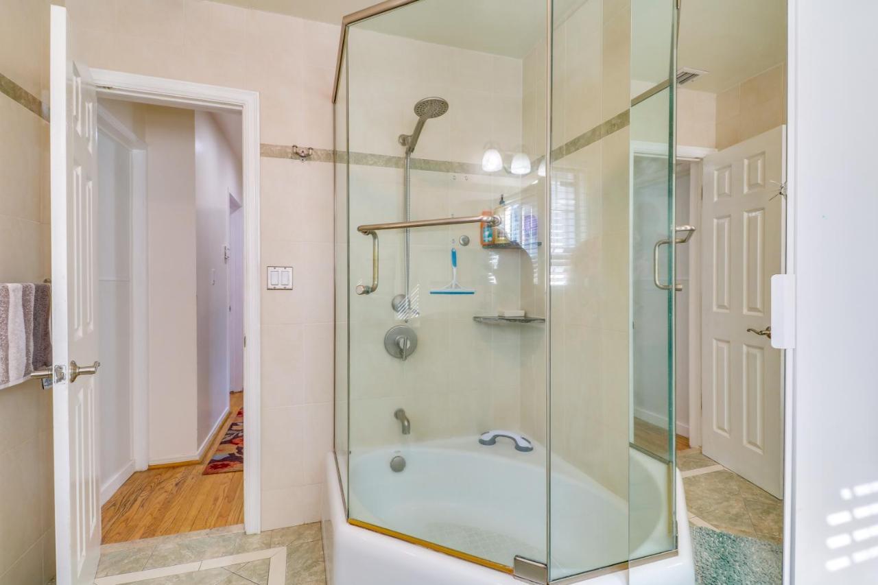 North Hills Oasis With Private Pool, Near Golfing